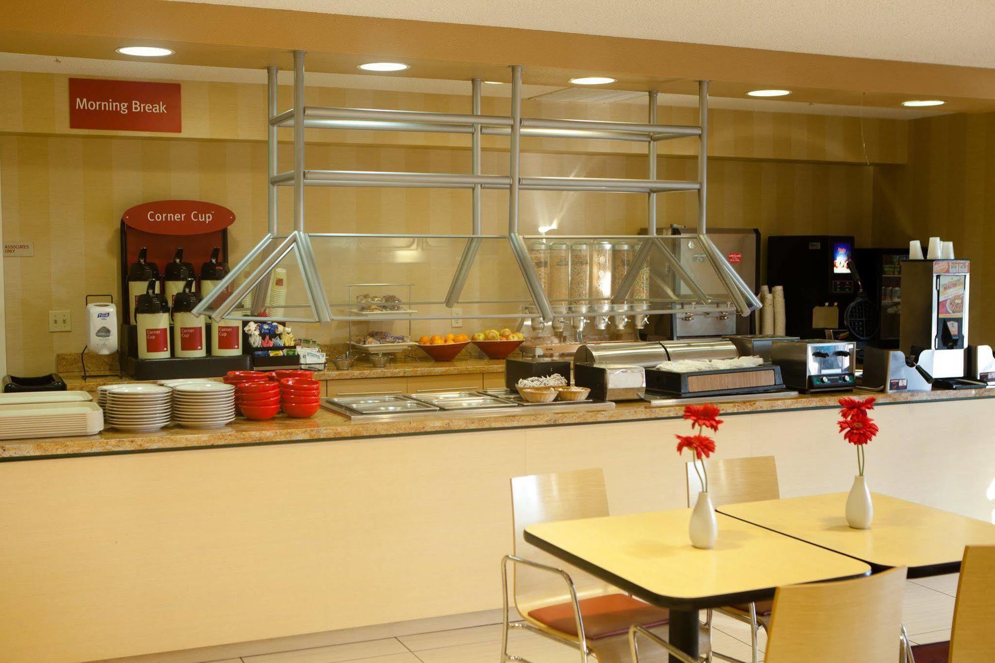 Towneplace Suites Рочестер Экстерьер фото